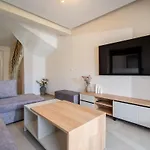 בית נופש Sithoniars Mercer Luxury Maisonette ניקיטי